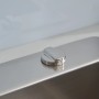 Detailaufnahme: Respekta Einbauspüle Chicago Edelstahl mit Excenterbedienung.