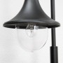 Moderne Lindby Außenleuchte Daphne, schwarz, aus Aluminium, mit klarem Diffusor und E27 Fassung.