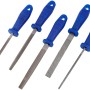 LUX Feilen Set, 5-teilig: Werkstattfeile, Dreikantfeile, Vierkantfeile, Rundfeile, Halbrundfeile mit blauem Griff.