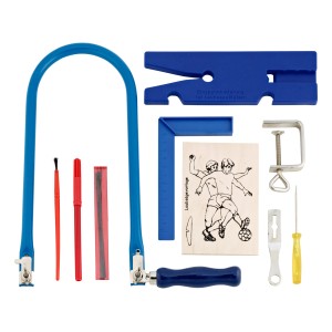 LUX Laubsäge Set, 15-teilig: Laubsägebogen, Zubehör, Vorlage und Werkzeuge für feine Sägearbeiten.