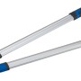LUX Bypass Astschere mit Aluminiumgriffen und blau-schwarzen Griffstücken zum Schneiden von Ästen.