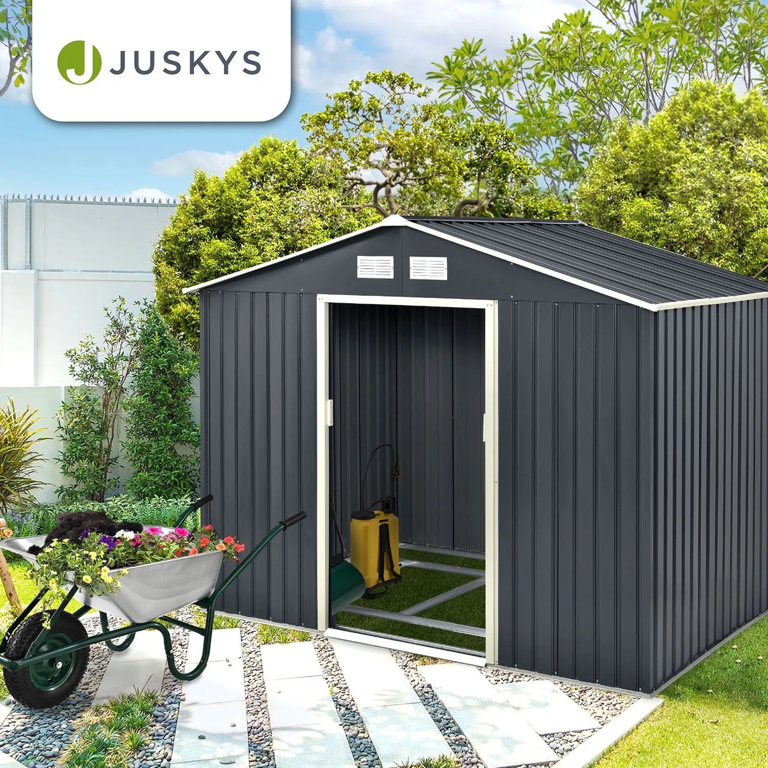 Anthrazitfarbener Juskys Metall Geräteschuppen XL mit Satteldach im Garten.