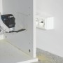 Bosch Starlock Sägeblatt-Set im Einsatz: Multifunktionswerkzeug sägt Loch in Holz.