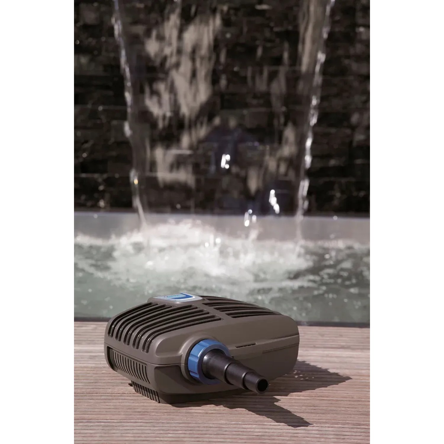 Oase AquaMax Eco Classic 5500 Filterpumpe für Teiche und Bachläufe.
