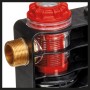 Detailaufnahme: Einhell GE-GP 1246 N FS Gartenpumpe mit Wasserfilter und Anschluss.