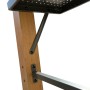 Detailaufnahme Leco Luxus-Grillpavillon mit Holzoptik, zeigt Gestell und Ablage.