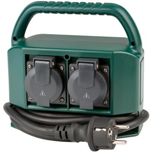 Grüner Steckdosenverteiler mit 4 Steckdosen, 2 m Kabel und Tragegriff für den Außenbereich.