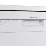 Respekta Unterbau-Geschirrspüler Bena 60 cm, weiß, mit Bedienfeld und Programmanzeige.