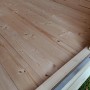 Detailaufnahme des naturbelassenen Holzbodens im weka Gartenhaus Angolo A.