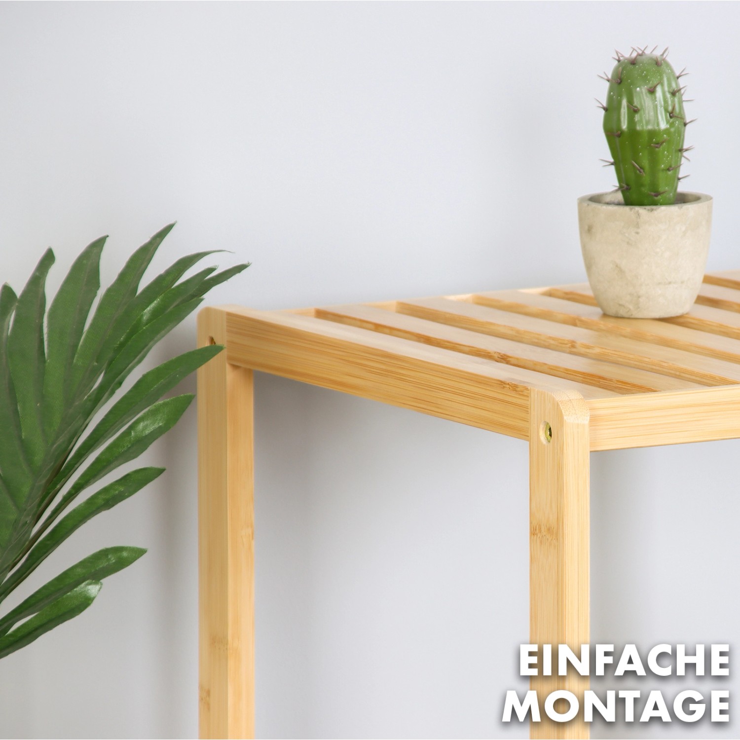 Detailaufnahme: KARAT Bambus Standregal Lowa mit 3 Etagen, platzsparendes Holzregal.