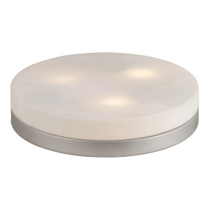 Silberne Globo Deckenleuchte Vranos mit Opalglas, geeignet für drei E27 Leuchtmittel.