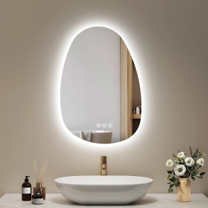 Asymmetrischer Emke LED Badspiegel 65x45 cm mit dimmbaren Lichtfarben und Anti-Beschlag Funktion.