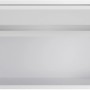 Weißer Optifit Oberschrank Arvid986, 90 cm breit, mit geöffneter Klappe. Küchen-Hängeschrank.