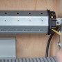 Schellenberg Rollladenmotor Standard Mini 10 Nm bei der Endlageneinstellung mit Werkzeug.