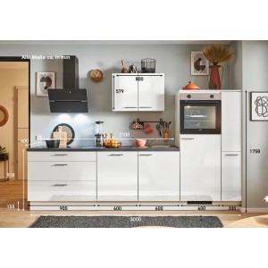 Moderne pino Küchenzeile, 300cm, Weiß Hochglanz mit Geräten, Apothekerschrank und Glaskeramikkochfeld.