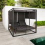 Dunkelgraue MCW Lounge-Gartenliege M63 mit verstellbaren Seitenwänden und Dach im Außenbereich.