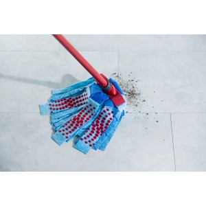 Vileda Supermocio Ersatz-Wischmopp mit blauem Mikrofaser-Moppkopf und roter Schrubberzone.
