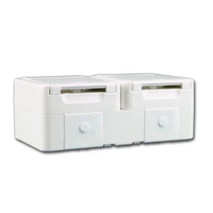 Weiße TEM Fontana Doppelsteckdose horizontal mit Klappdeckeln, IP44. Für Feuchträume & Außenbereiche.