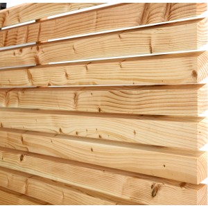 Rhombus-Fassadenprofil aus Douglasie, Holz für Fassadenverkleidung und Gartengestaltung.