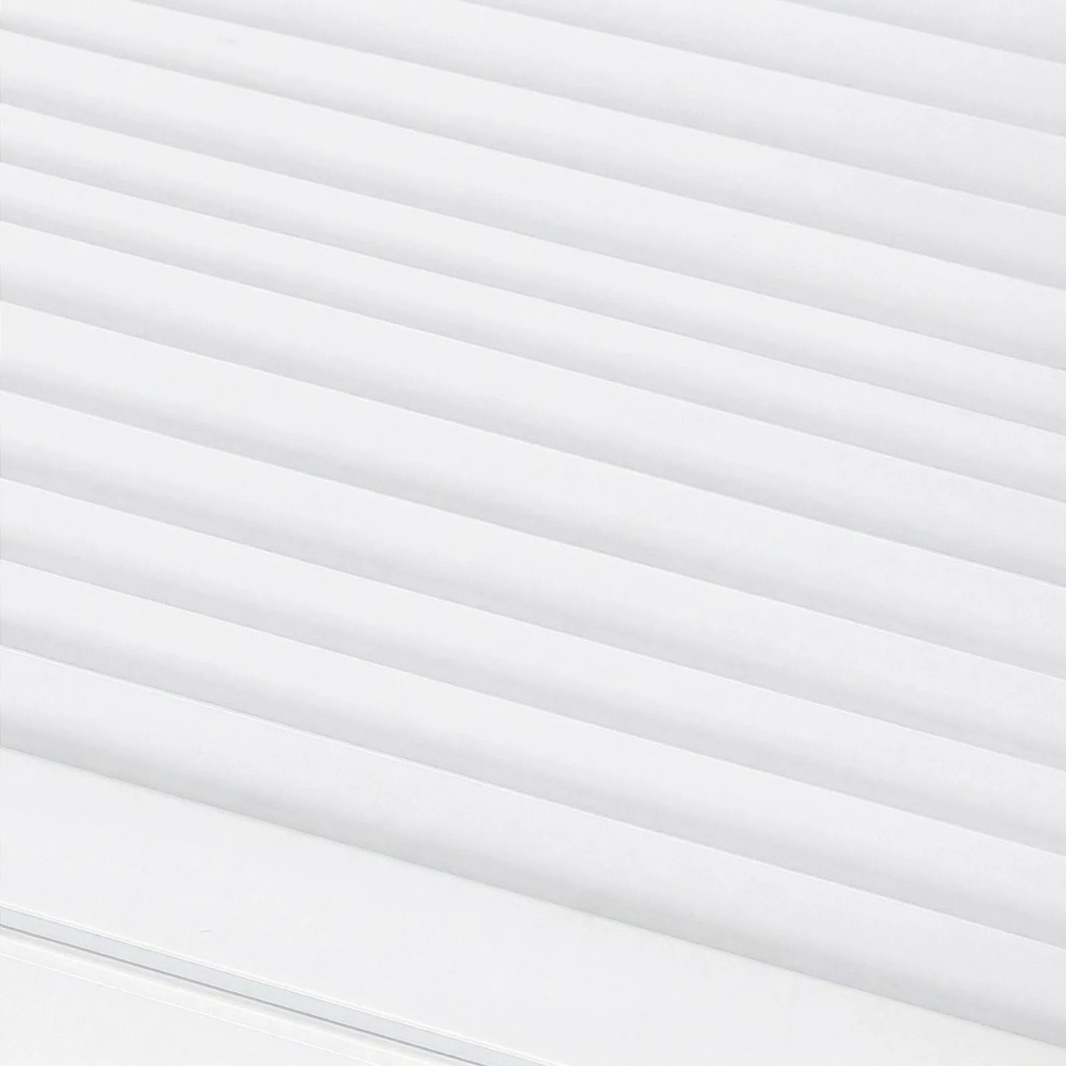 Detailaufnahme: Weißes Sekey Plissee 60x210cm für Fenster, ohne Bohren.