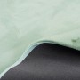 Detailaufnahme: Mintgrüner, weicher Fellteppich (120x170cm) von Pergamon. Luxuriöses Wohnaccessoire.