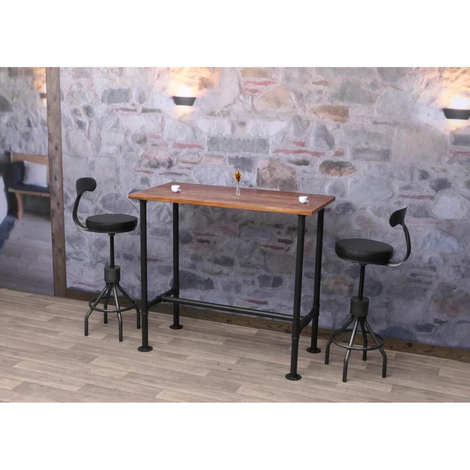 MCW 2er-Set Barhocker N22 Schwarz mit Holztisch im Industrie-Design.