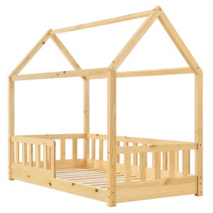 Naturfarbenes Juskys Kinderbett Marli 80x160 cm mit Matratze und Haus-Dach Optik.