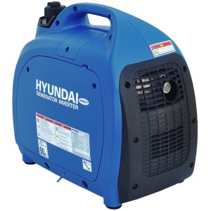 Blaues Hyundai Notstromaggregat HY2000Si D, 2000 W, für Stromerzeugung unterwegs.