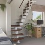 Treppen Intercon Raumspartreppe Quadro Mittelholmtreppe 13 Stufen Buche Dunkel Walnuss Massiv Metallfarbe Polar-Weiß Einseitiges Geländer_2