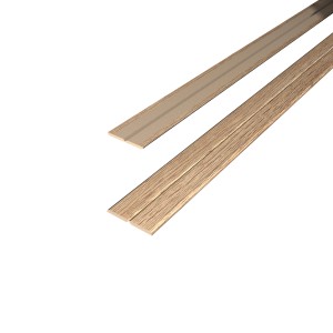 Egger Faltleiste Decowall FL007 Laxfield Eiche, 2,4 m, für Wandverkleidung und Übergänge.