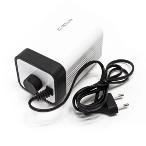 Weiße Sunsun Luftpumpe 202 mit schwarzem Drehregler und Netzkabel. Teichbelüfter für Aquarium & Teich.