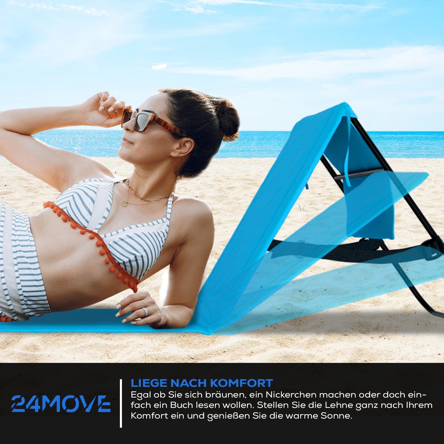 2er Set blaue 24MOVE Strandmatte mit Rückenlehne und Tasche am Strand mit Frau.