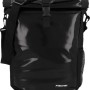 Schwarze Fischer Fahrrad-Gepäckträgertasche Kurier mit Schultergurt und Rollverschluss.