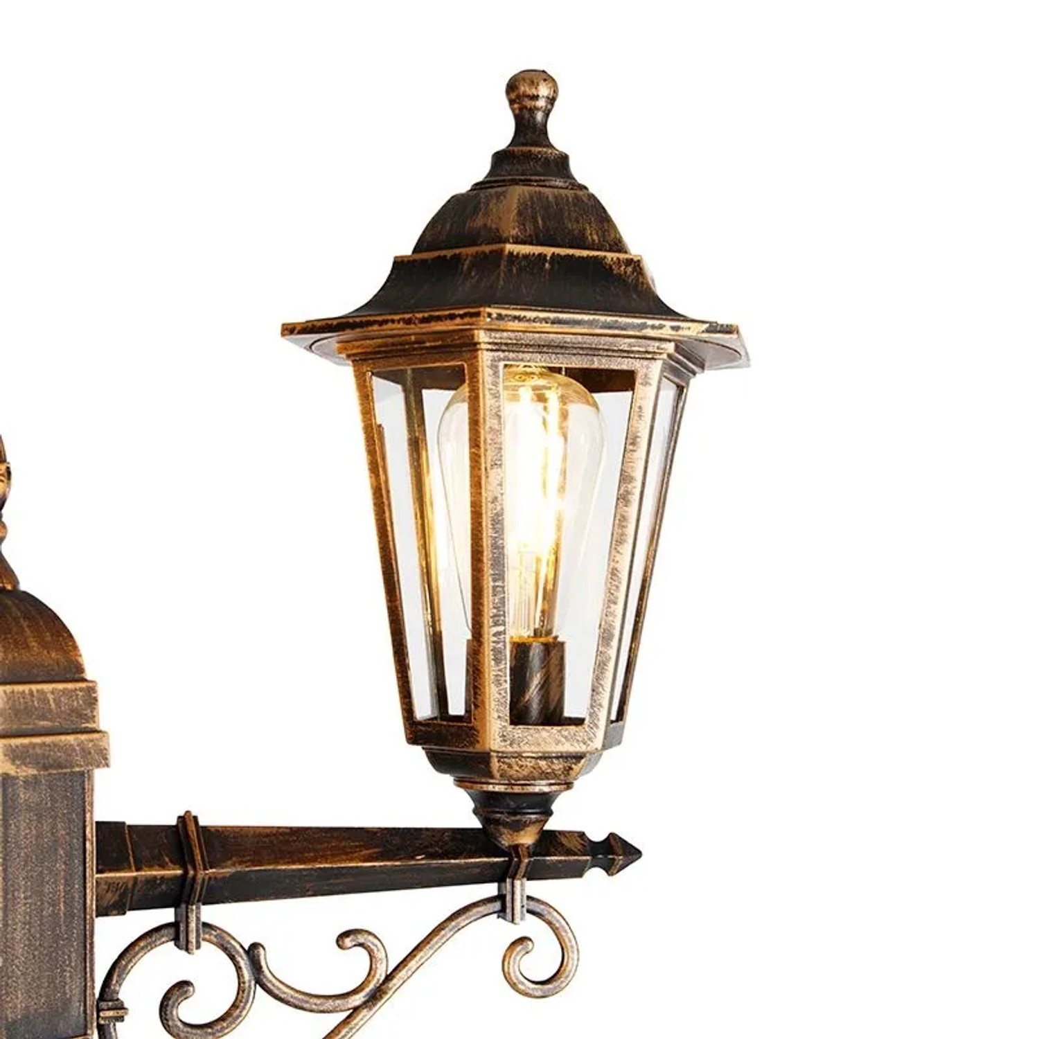 Antike goldene Außenlaterne New Haven mit 3 Lampen, geeignet für den Außenbereich.