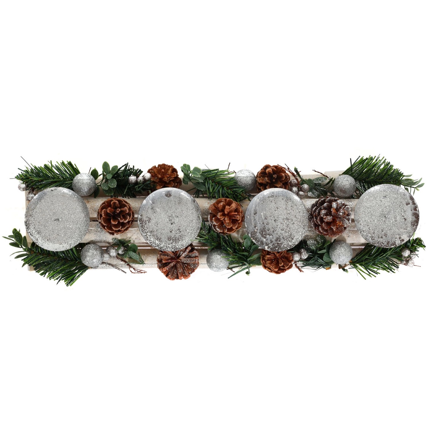 Silbernes Adventsgesteck ohne Kerzen mit Kugeln und Tannenzapfen als Weihnachtsdekoration.