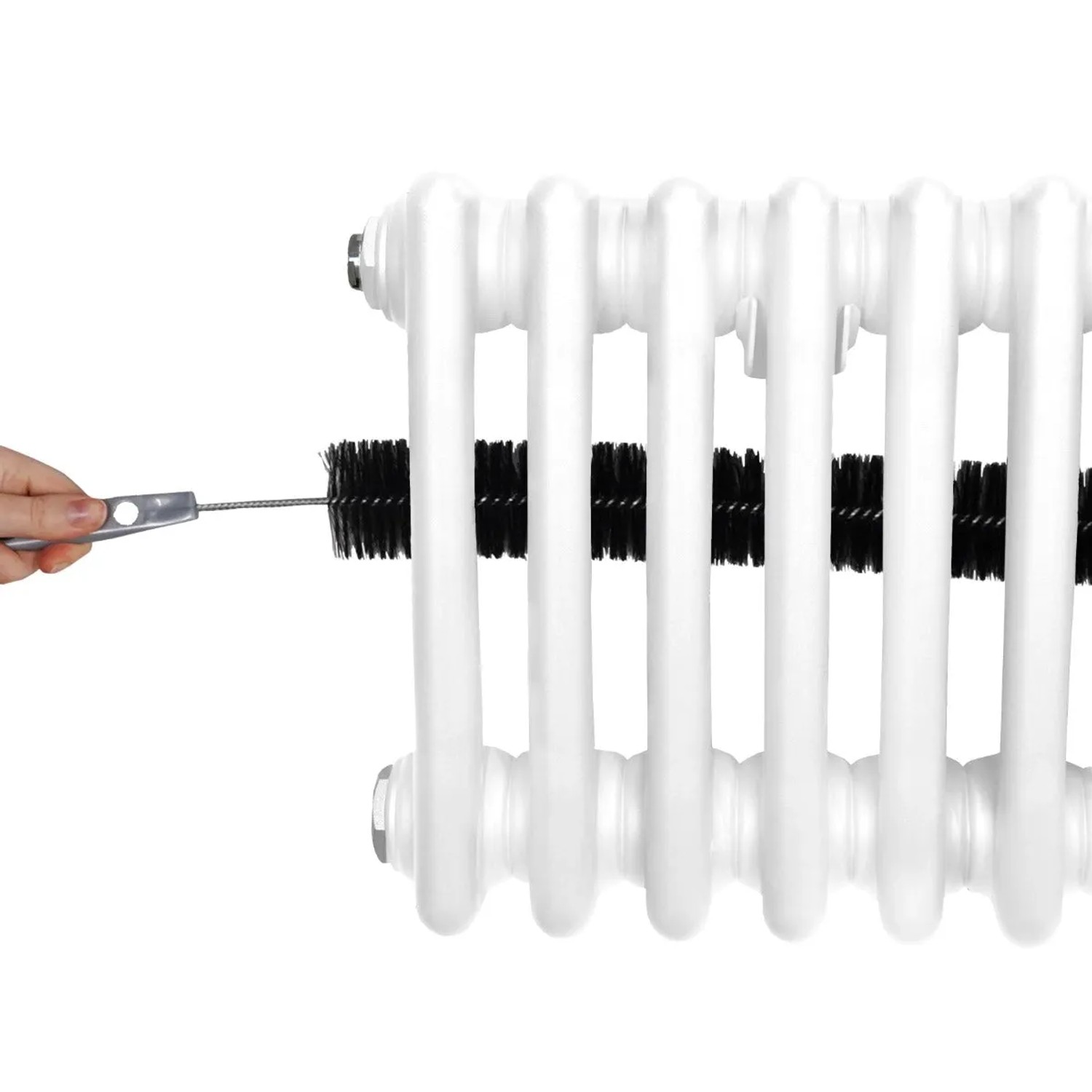 Reinigung eines weißen 3-Säulen Heizkörpers (1800x562 mm) mit flexibler Bürste.