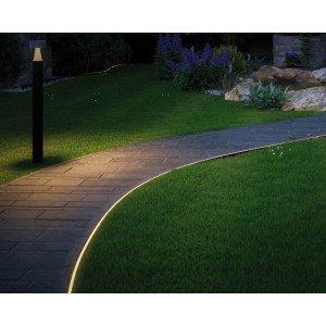 Paulmann Plug & Shine LED-Stripe beleuchtet Gartenweg warmweiß. Außenbeleuchtungssystem.