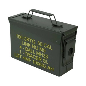 HMF Munitionskoffer aus Stahl, olivgrün im US-Army-Look, mit gelber Aufschrift, Griff und Verschluss.