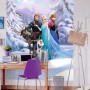 Komar Fototapete Frozen Winterland mit Elsa, Anna, Kristoff, Sven und Olaf im Winter.