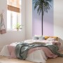 Komar Vlies Fototapete Skyhigh Panel mit Palmenmotiv im Schlafzimmer, 100x250 cm.