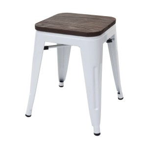 Weißer Metallhocker im Industriedesign mit dunkelbrauner Ulmenholz-Sitzfläche. Stapelbarer Sitzhocker mit Gummifüßen.