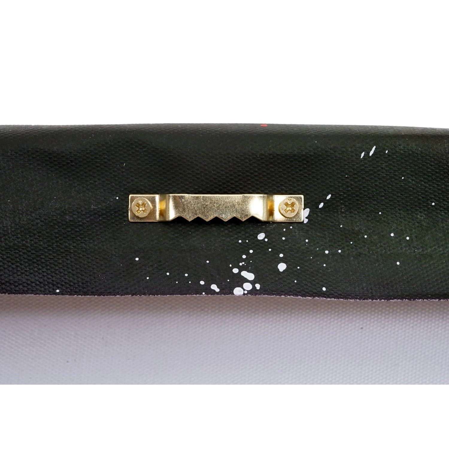 Detailansicht der Aufhängung des handgemalten Ölgemäldes Elefant 150x100cm. Wanddeko.