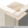 Detailaufnahme der Eckverbindung eines Holz-Gartenhauses. Holzstruktur und Verarbeitung sichtbar.