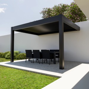 Graue Gardengate Anbaupergola Apolo aus Aluminium mit Lamellendach und Sitzgruppe im Garten.