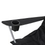 Detailaufnahme: Schwarzer Campingstuhl mit Getränkehalter am Arm. Ideal für Camping & Outdoor.