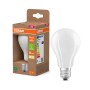 Osram LED-Leuchtmittel E27 in Kolbenform, 11,6W, warmweiß. Detailaufnahme mit Verpackung.