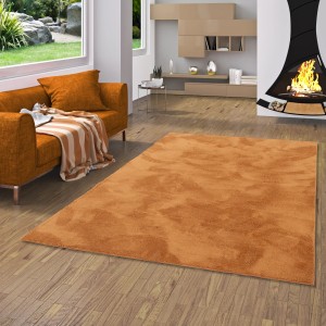 Pergamon Luxus Fellteppich Pearl Terrakotta, 80x150cm, Kurzflorteppich im Wohnzimmer.