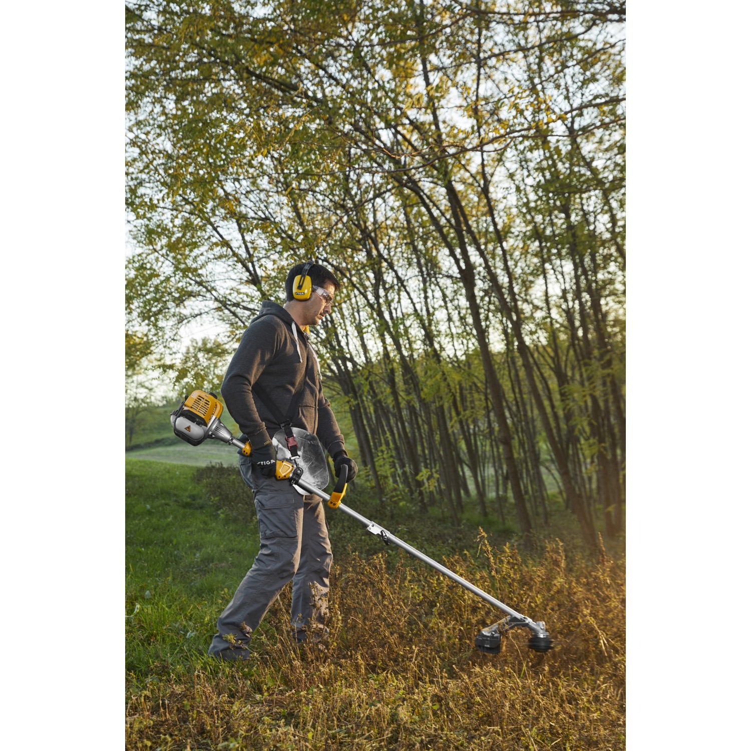 Stiga BenzinMotorsense BC 330 A kaufen bei OBI