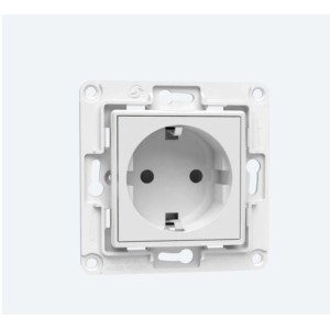 Weiße Shelly Wandsteckdose Switch2 für Hausautomation.