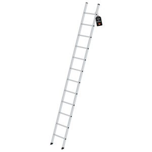 PROREGAL Anlegeleiter mit 12 Sprossen aus Aluminium, ohne Traverse.